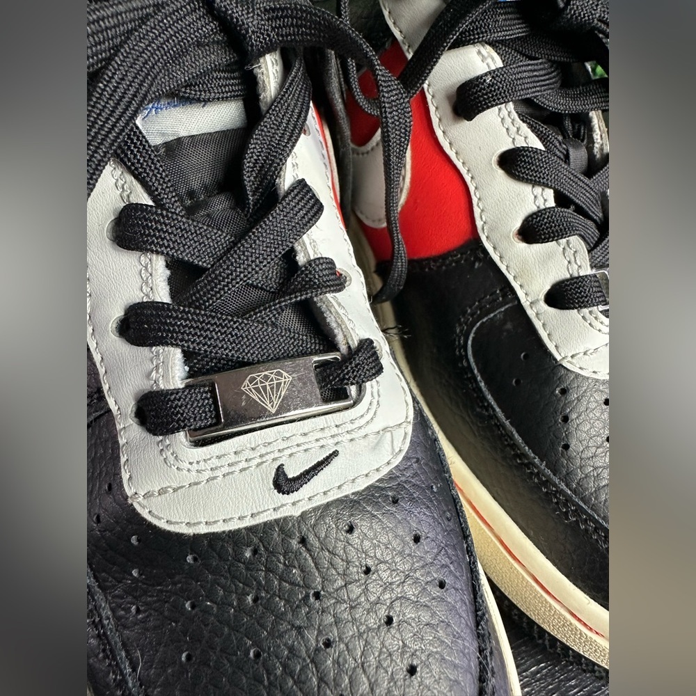 Nike Air Force 1 Low '07 LV8 NBA 75th Anniversary Trail Blazers 5 Youth - Picture 4 of 10
